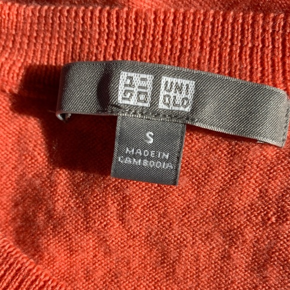 Uniqlo lightweight pure wool pullover sweater size small - Picture 6 of 7